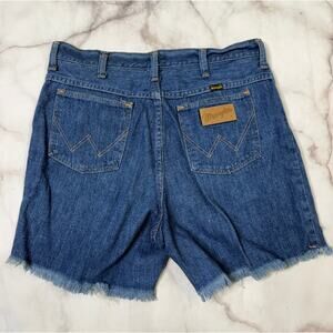 Vintage Wrangler Cut Off Shorts Size 34 Raw Hem Med Wash 4.5" inseam High Rise